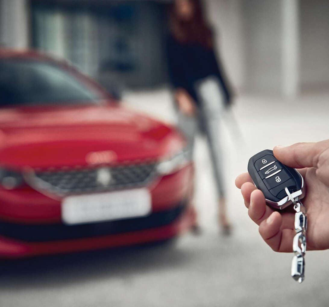 Ключ від автомобіля Peugeot