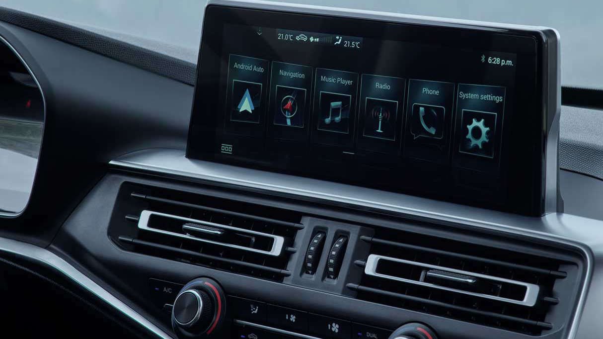 Салон Peugeot Landtrek, інформаційно-розважальна система